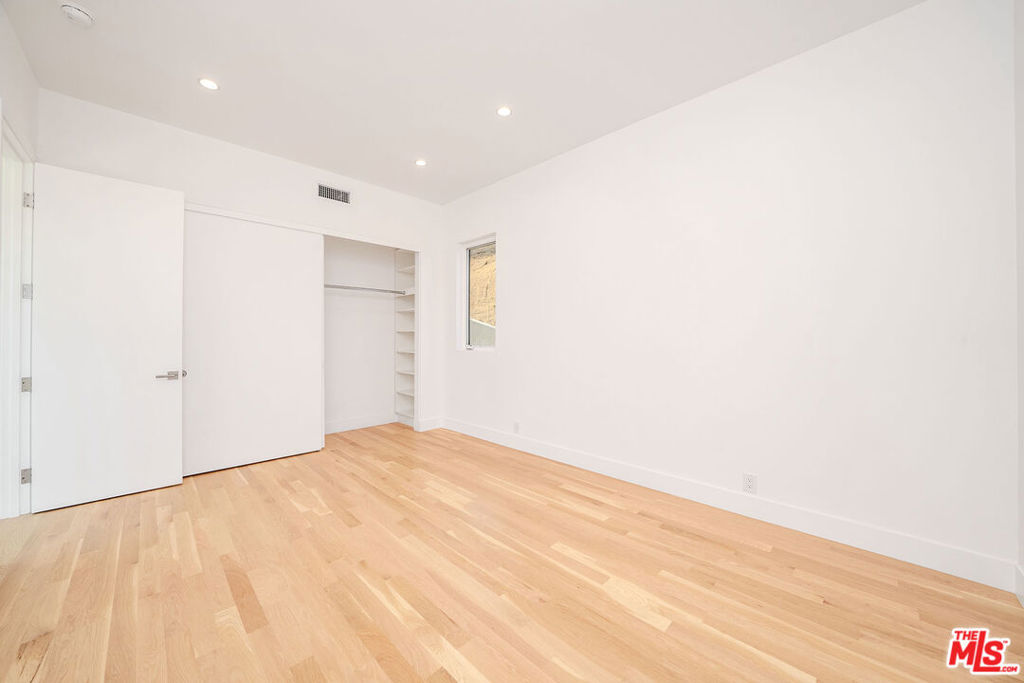 2882 El Roble Drive Property Photo 17