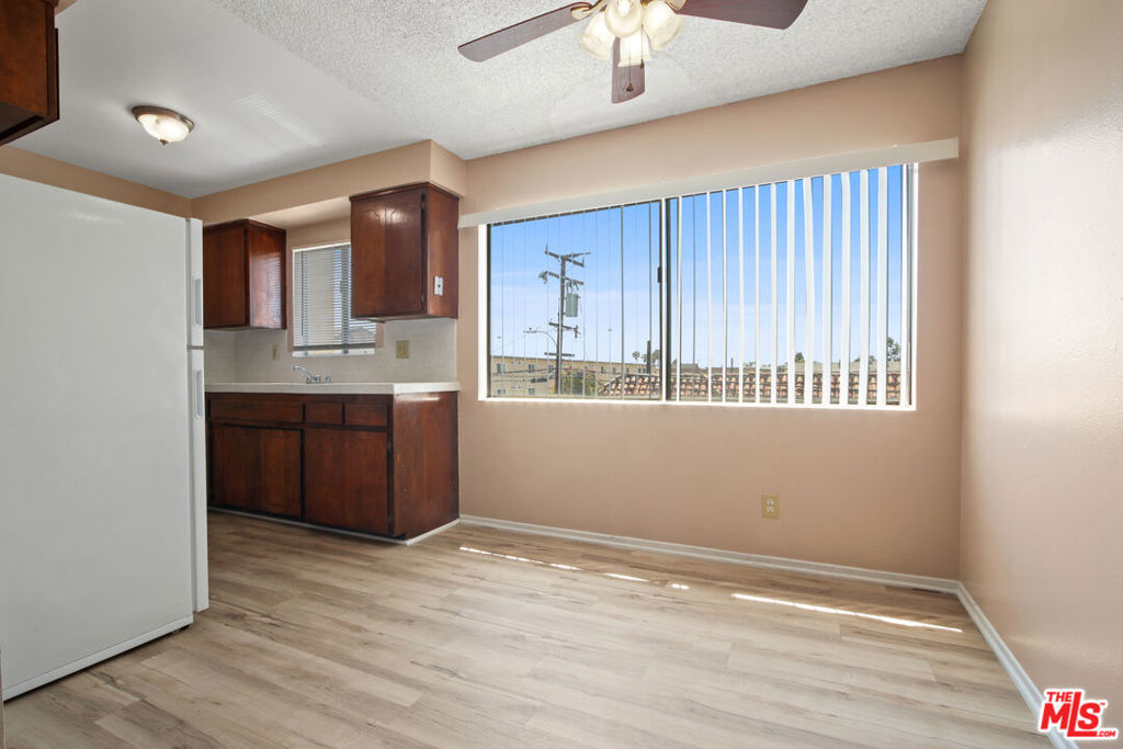 14108 Doty Avenue 38 Property Photo 2