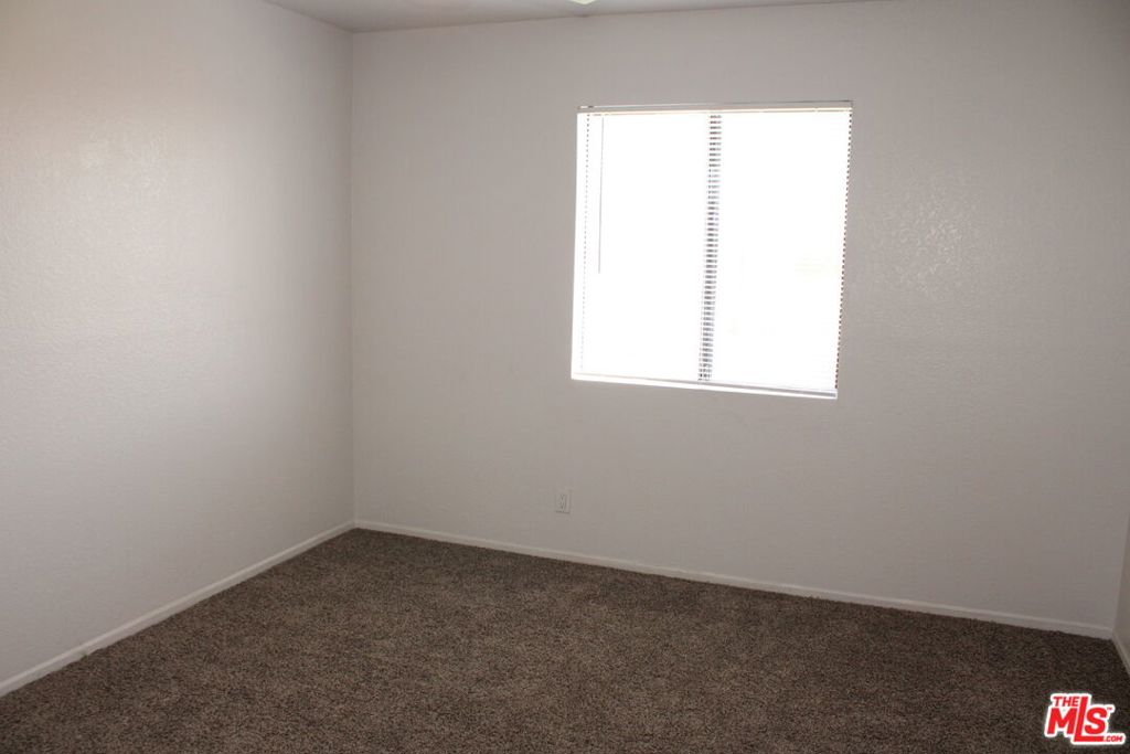 16515 S New Hampshire Avenue 17 Property Photo 14