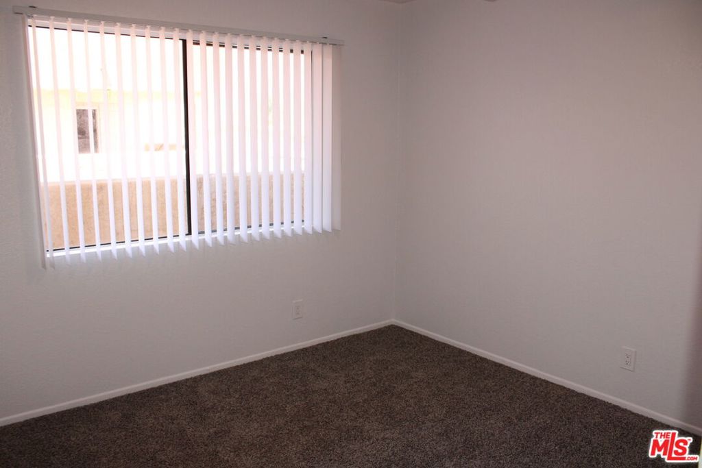 16515 S New Hampshire Avenue 17 Property Photo 18