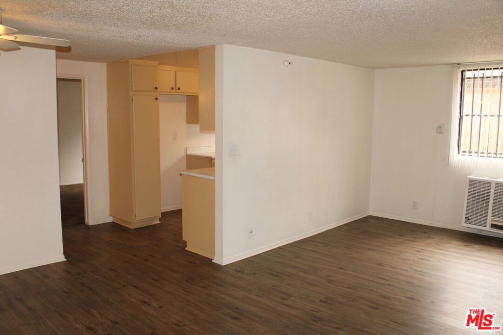 12100 Birch Avenue 22 Property Photo 2