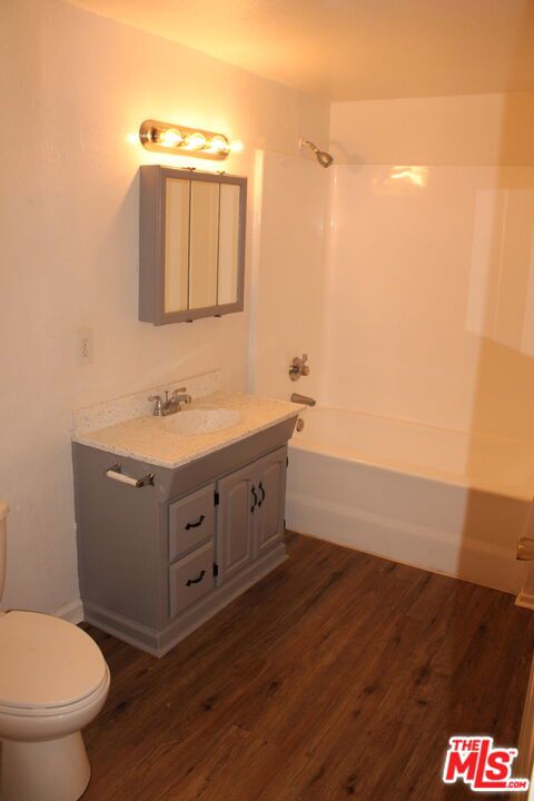 12100 Birch Avenue 22 Property Photo 6