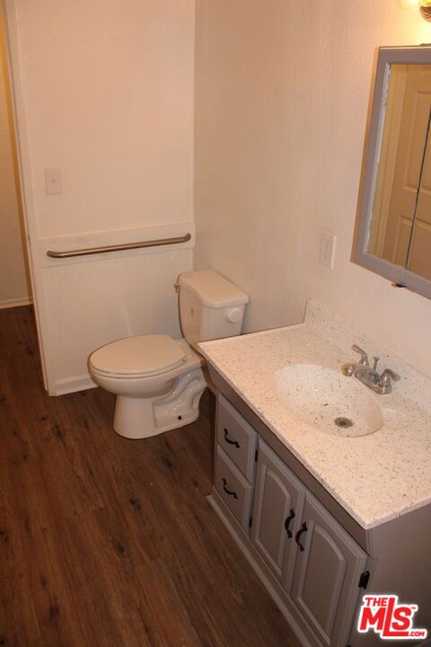 12100 Birch Avenue 22 Property Photo 8