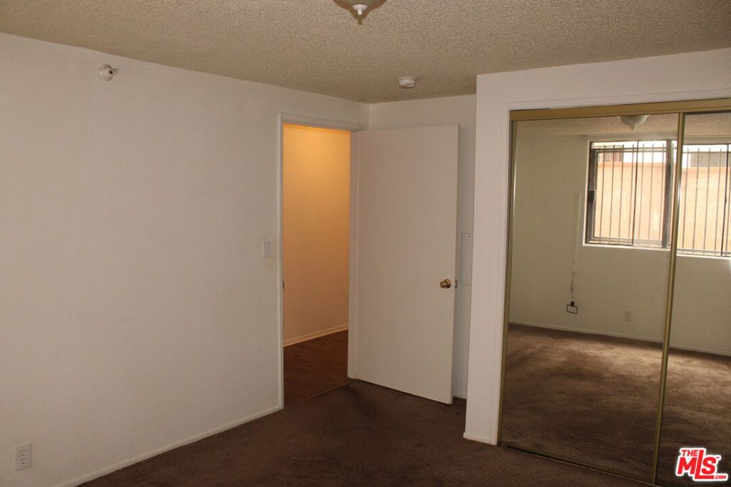 12100 Birch Avenue 22 Property Photo 10
