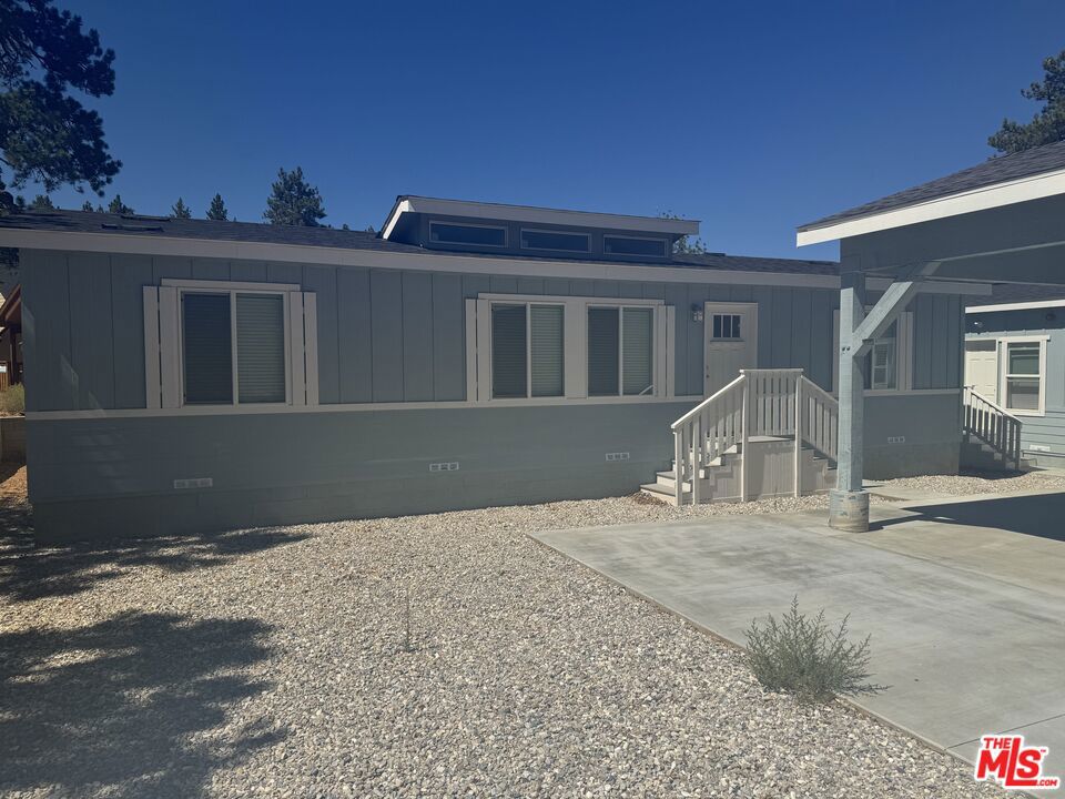 1336 La Crescenta Drive 2 Property Photo 2