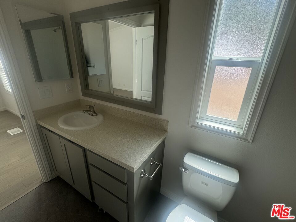 1336 La Crescenta Drive 2 Property Photo 4