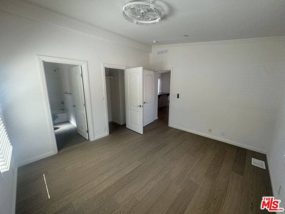 1336 La Crescenta Drive 2 Property Photo 6