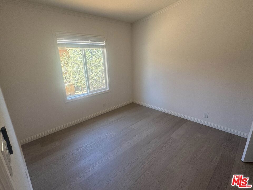 1336 La Crescenta Drive 2 Property Photo 14