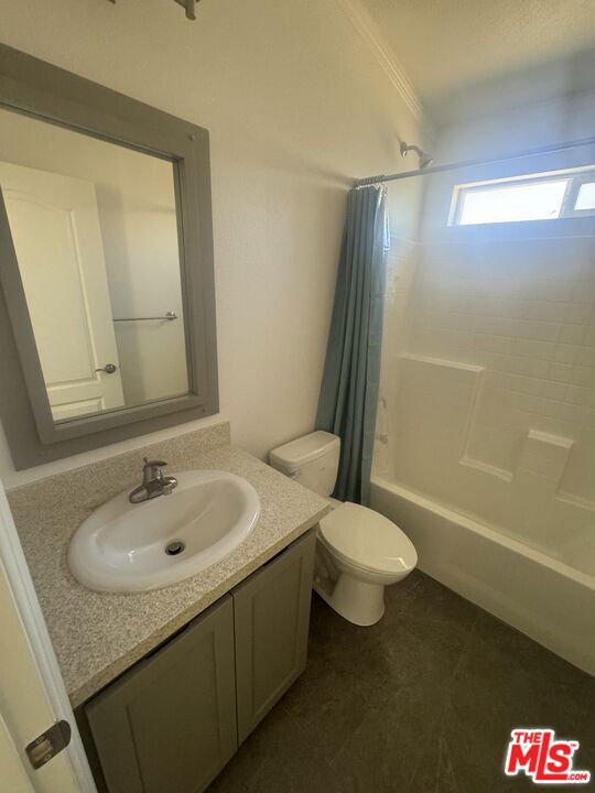 1336 La Crescenta Drive 2 Property Photo 15