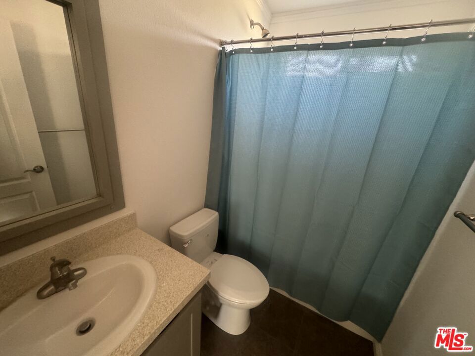1336 La Crescenta Drive 2 Property Photo 17