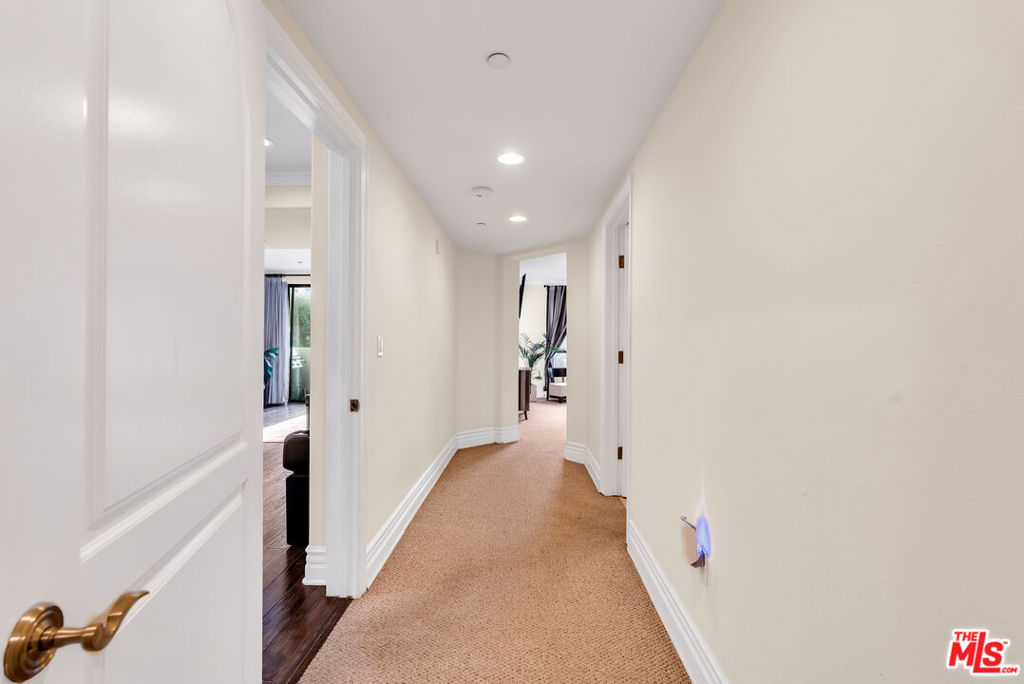 1530 Camden Avenue 304 Property Photo 17