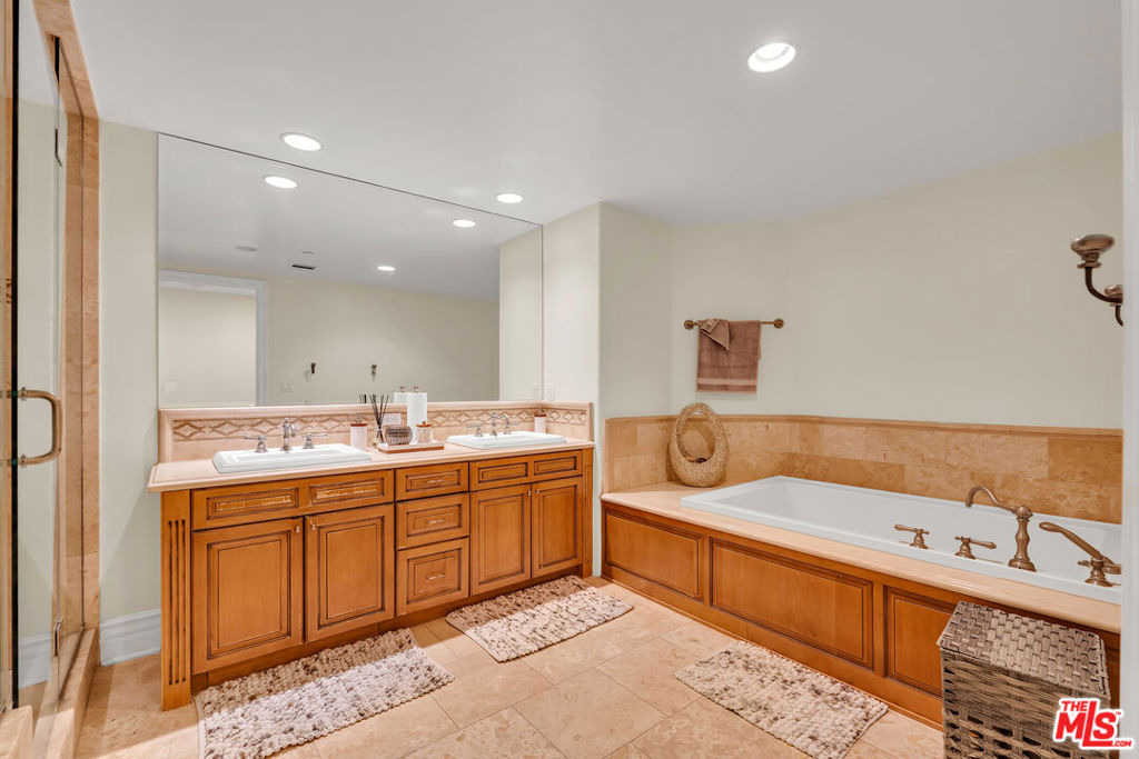 1530 Camden Avenue 304 Property Photo 21