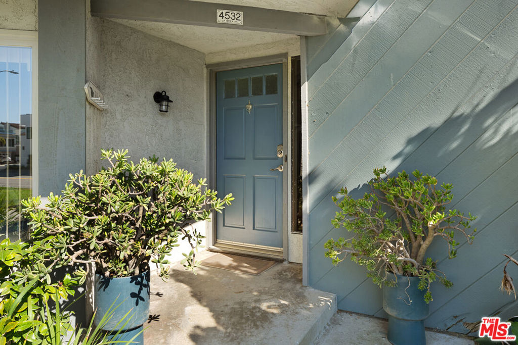 4532 La Brea Street Property Photo 4