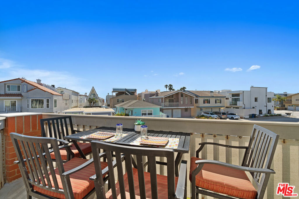 4532 La Brea Street Property Photo 8