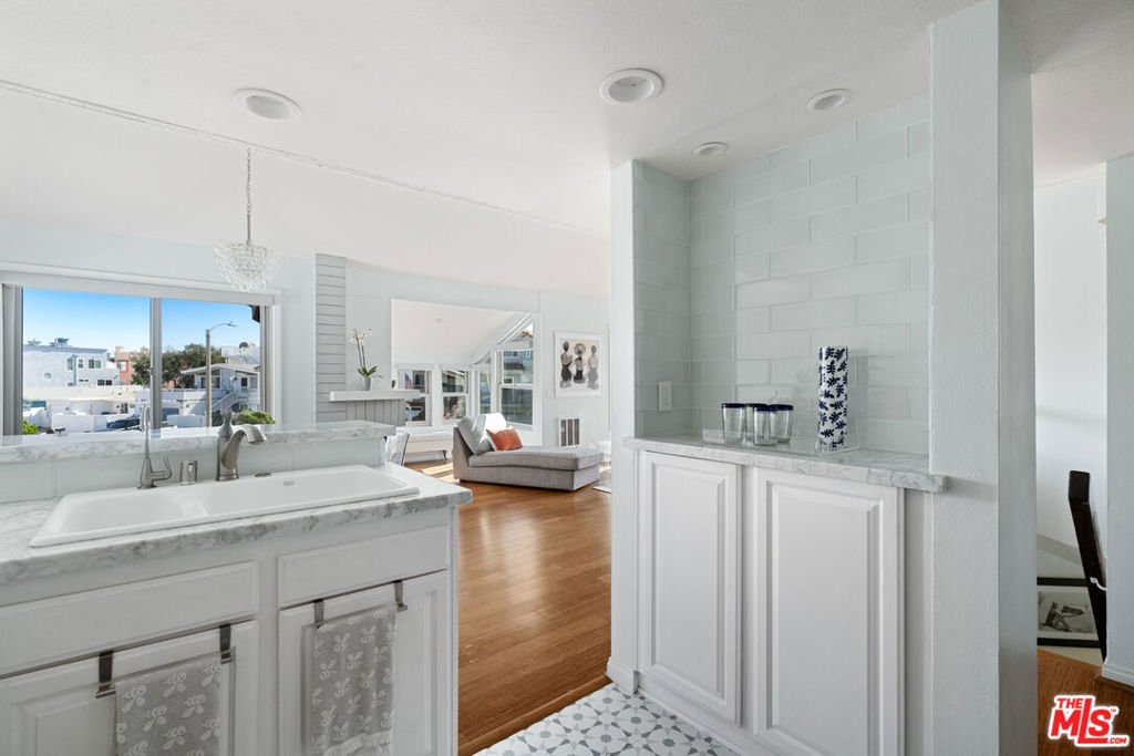 4532 La Brea Street Property Photo 15