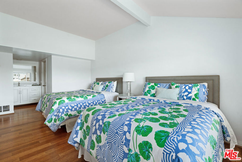 4532 La Brea Street Property Photo 18