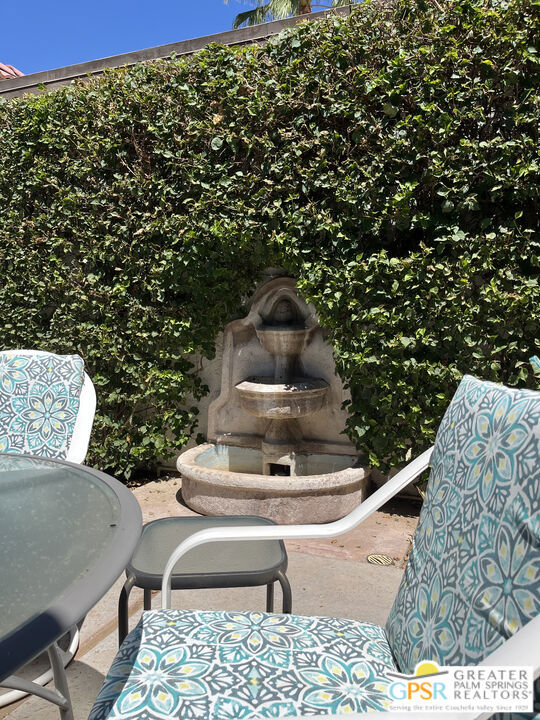 2360 W Miramonte Circle F Property Photo 7