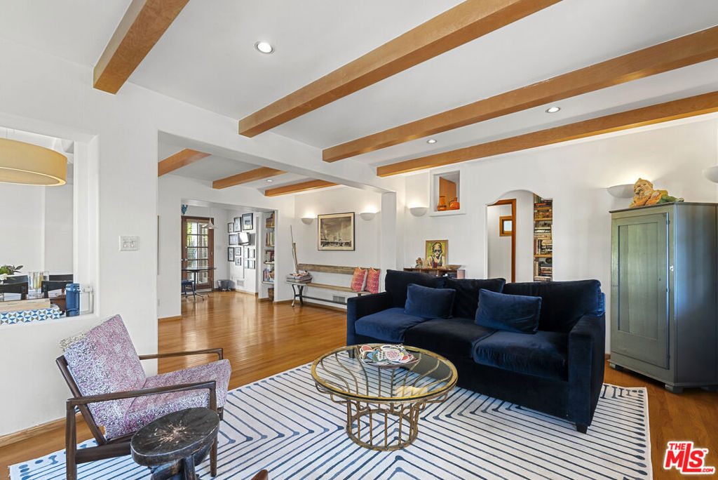 1914 Fairburn Avenue Property Photo 13