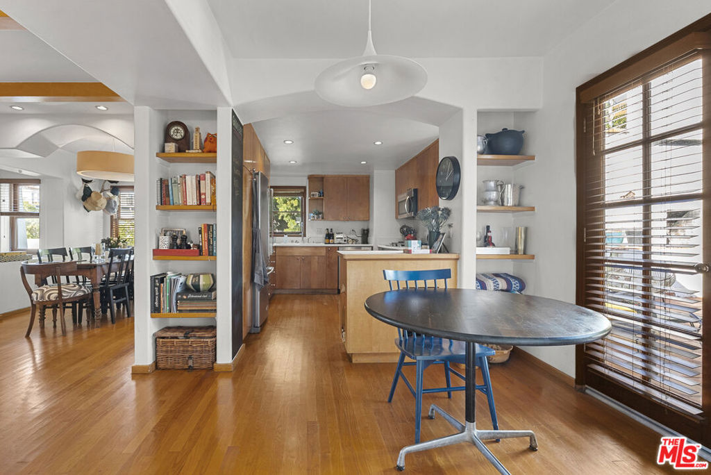1914 Fairburn Avenue Property Photo 19