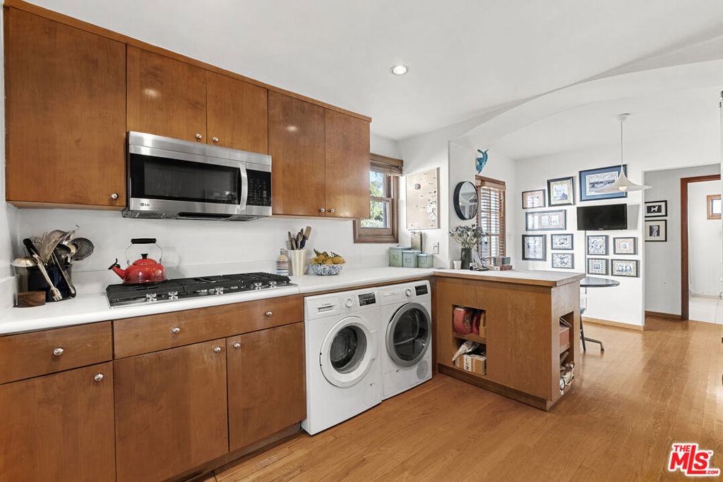 1914 Fairburn Avenue Property Photo 23