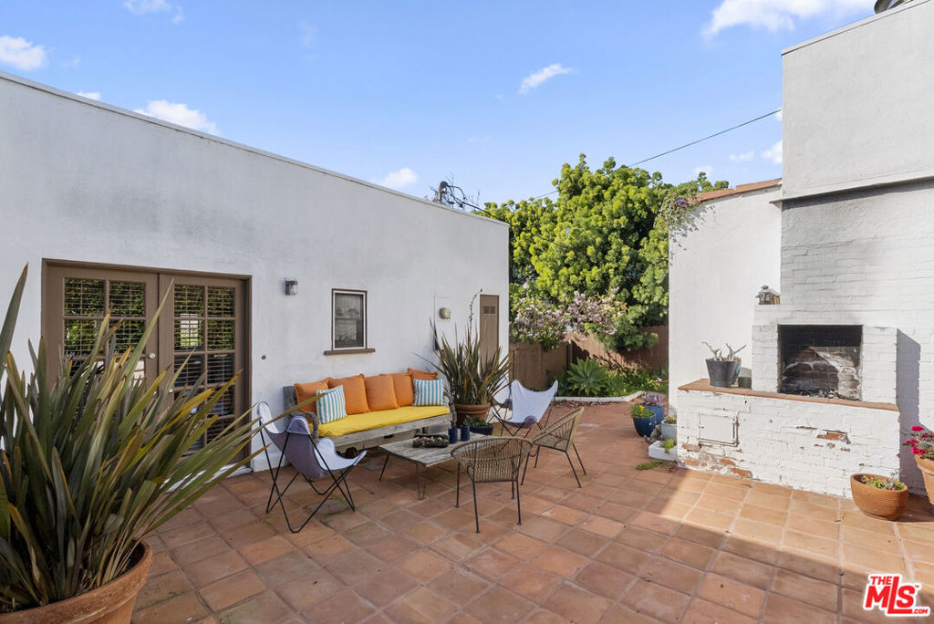 1914 Fairburn Avenue Property Photo 35