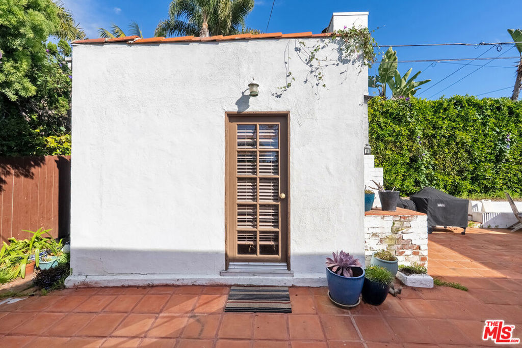 1914 Fairburn Avenue Property Photo 42