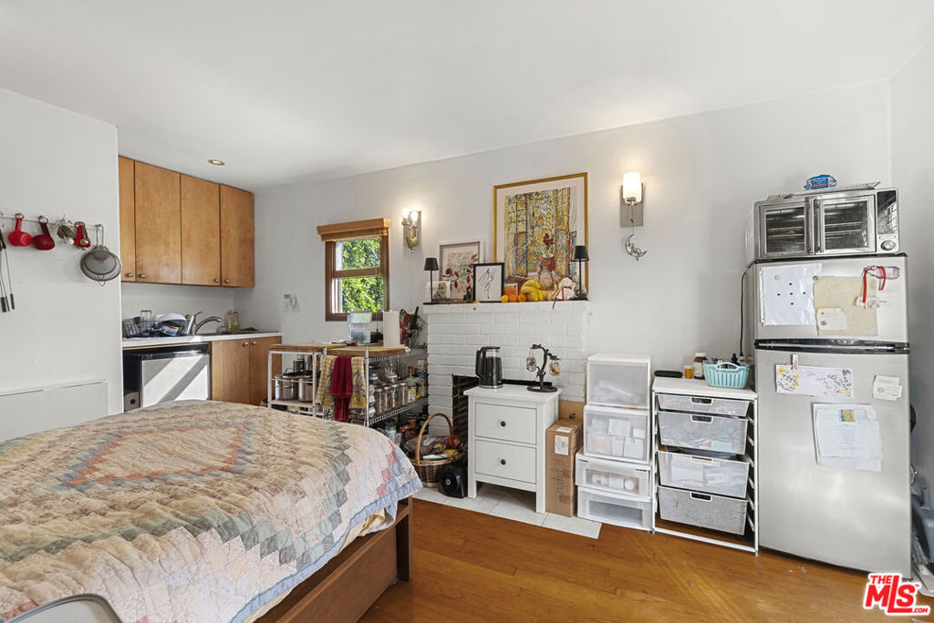 1914 Fairburn Avenue Property Photo 44