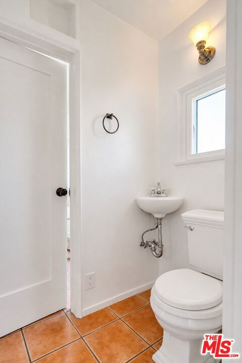 2338 Lake View Avenue Property Photo 15