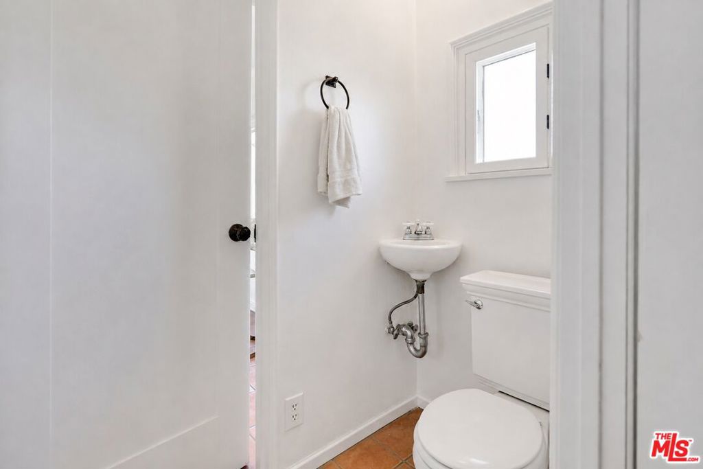 2338 Lake View Avenue Property Photo 63