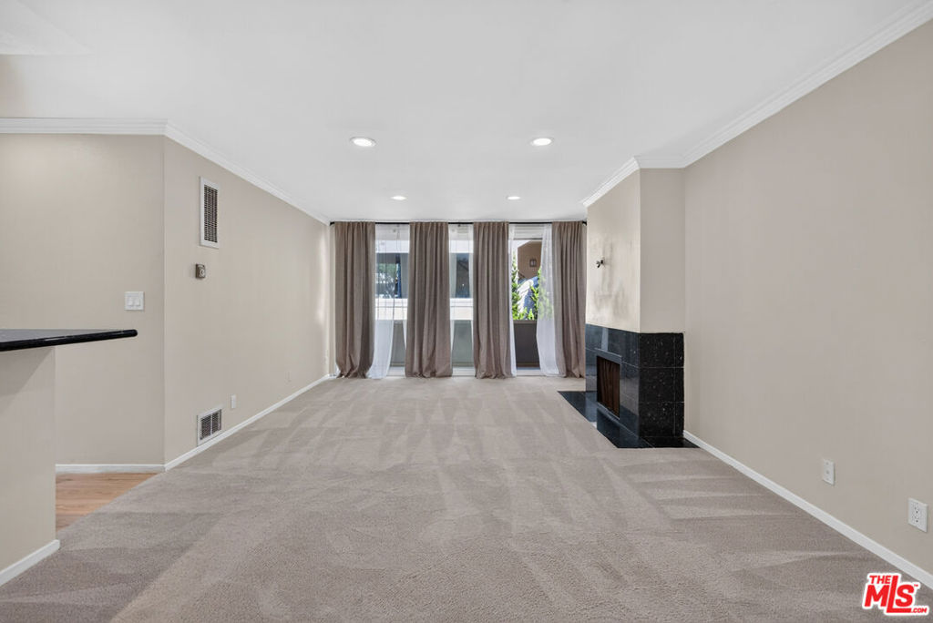 6505 Green Valley Circle 207 Property Photo 2