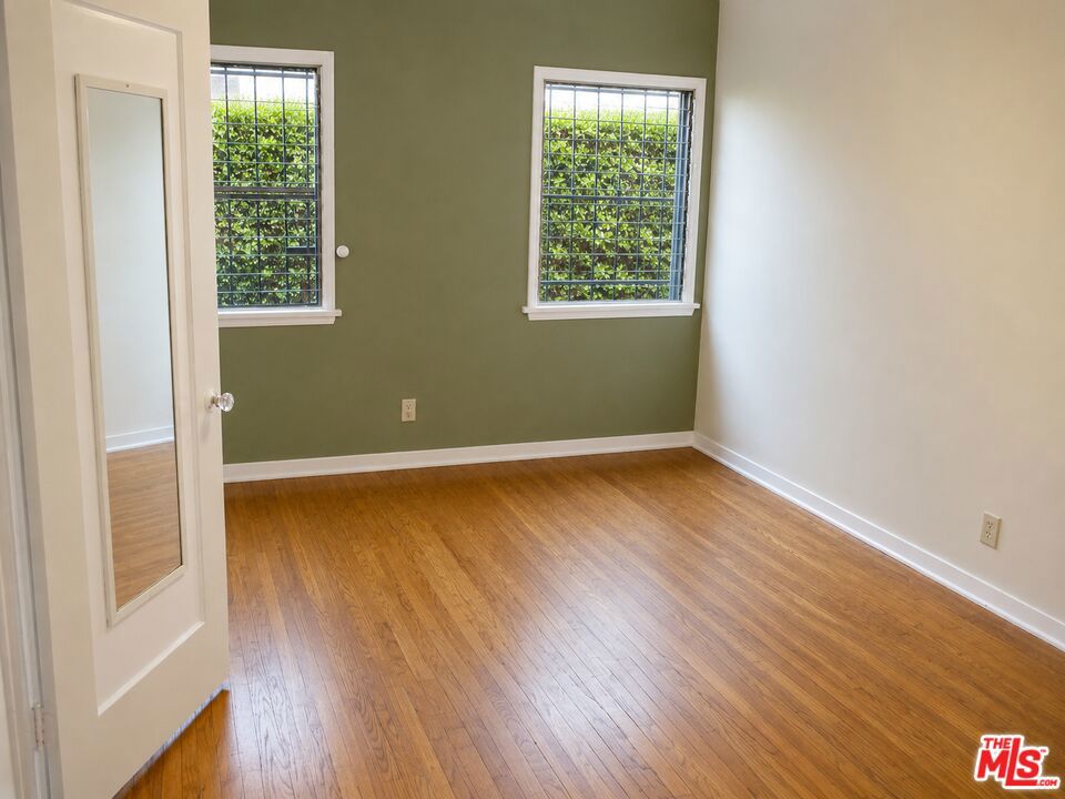 515 N Hayworth Avenue Property Photo 6