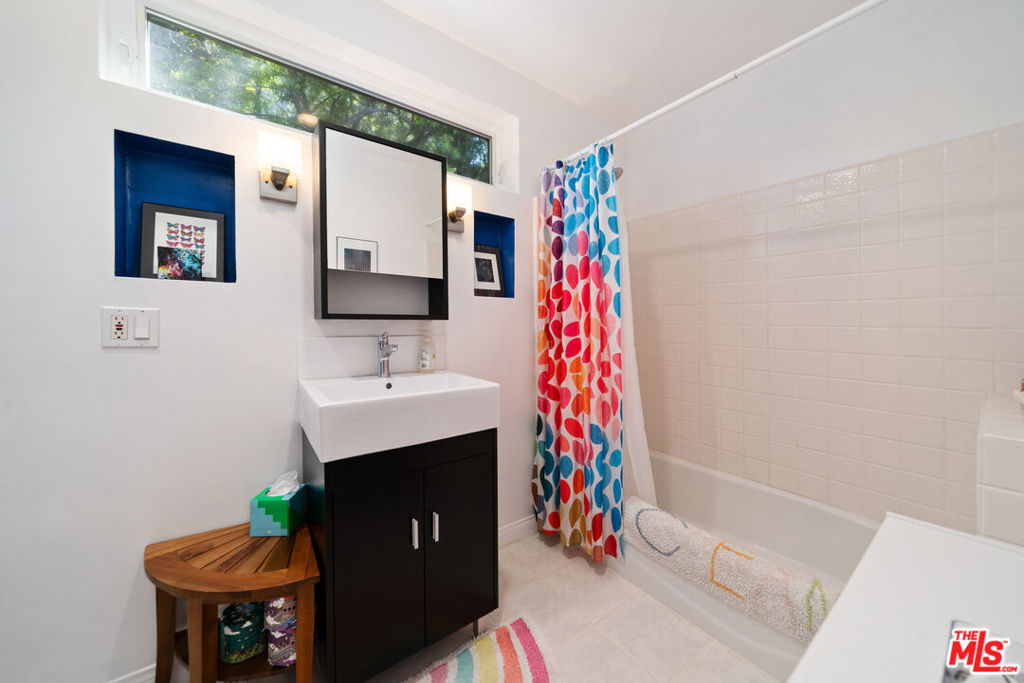 2817 Virginia Avenue Property Photo 17