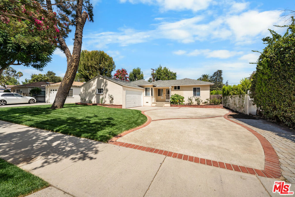 8914 Canby Avenue Property Photo 1