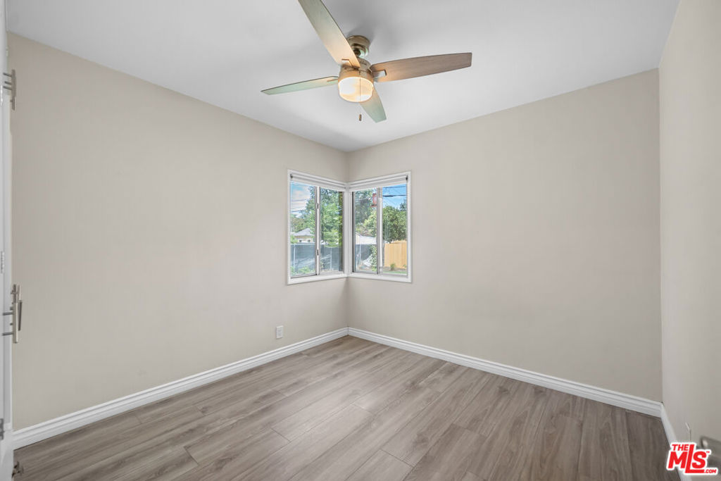 8914 Canby Avenue Property Photo 22