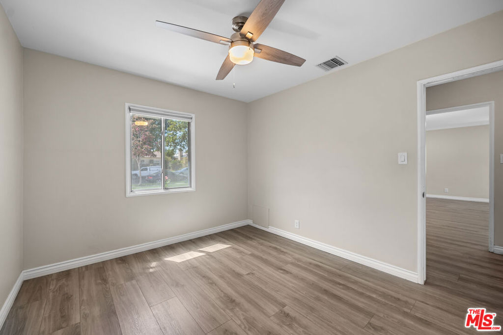 8914 Canby Avenue Property Photo 30