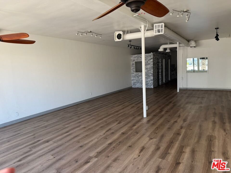 10812 Washington Boulevard A Property Photo 3