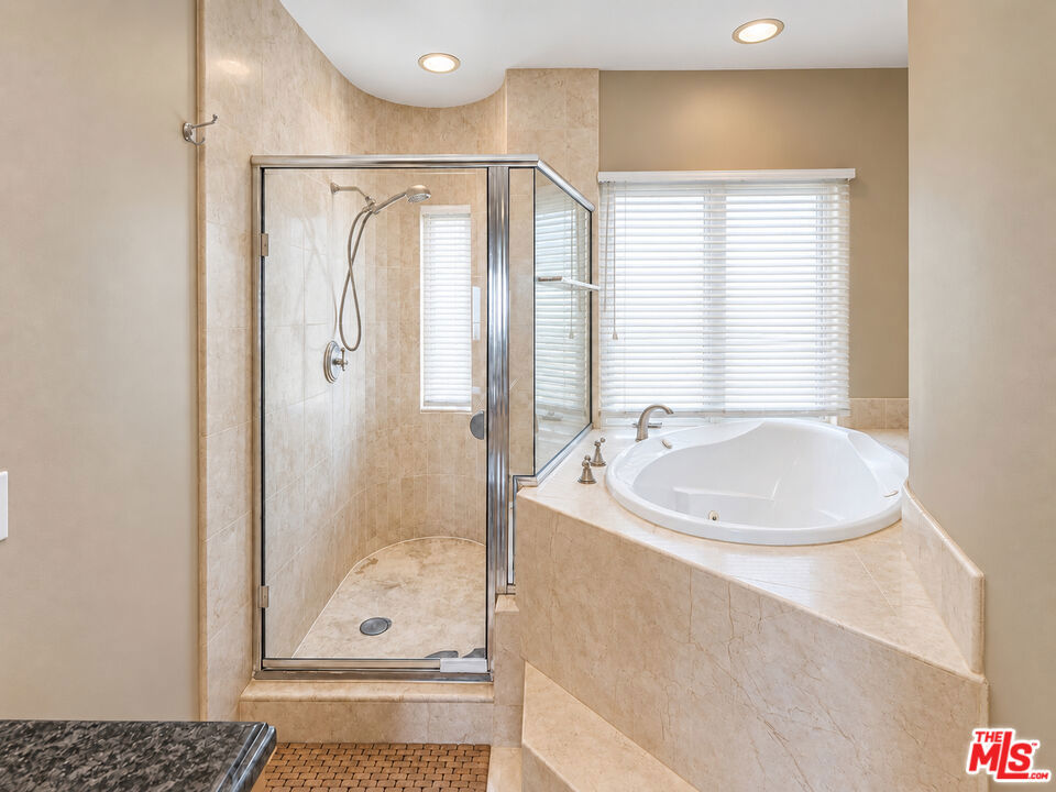 1247 23rd Street D Property Photo 34