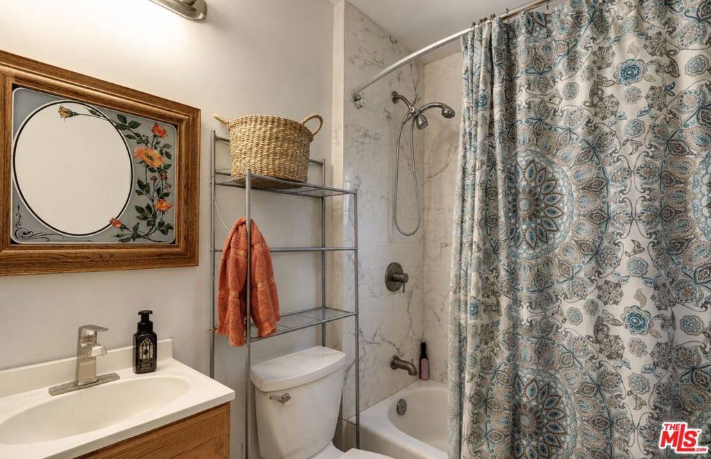 276 Thorne Street Property Photo 6