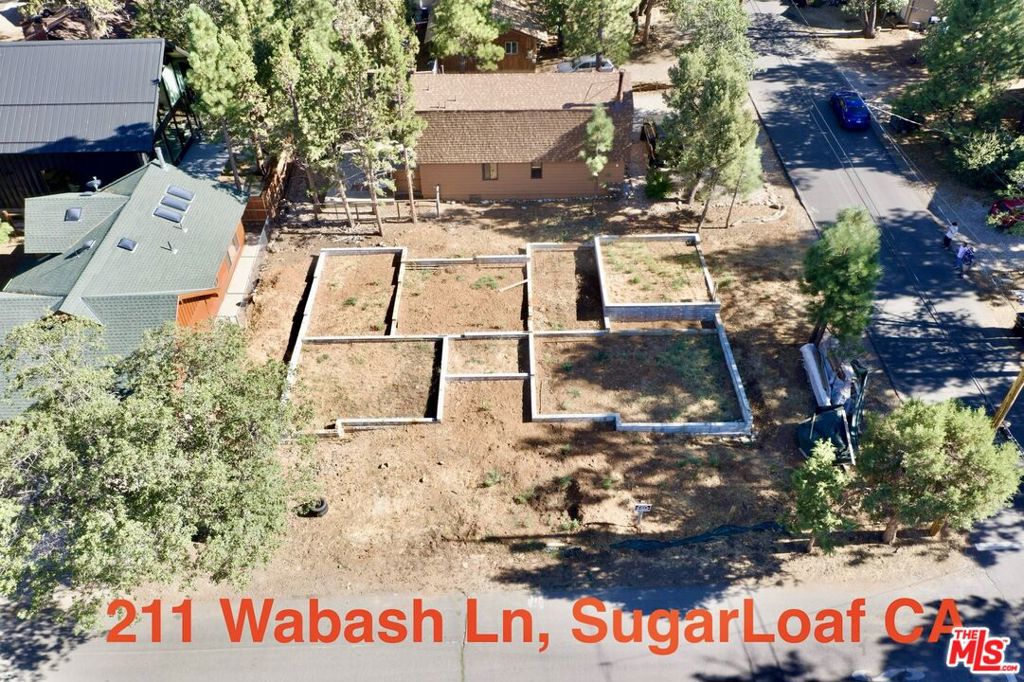 211 Wabash Lane Property Photo 1