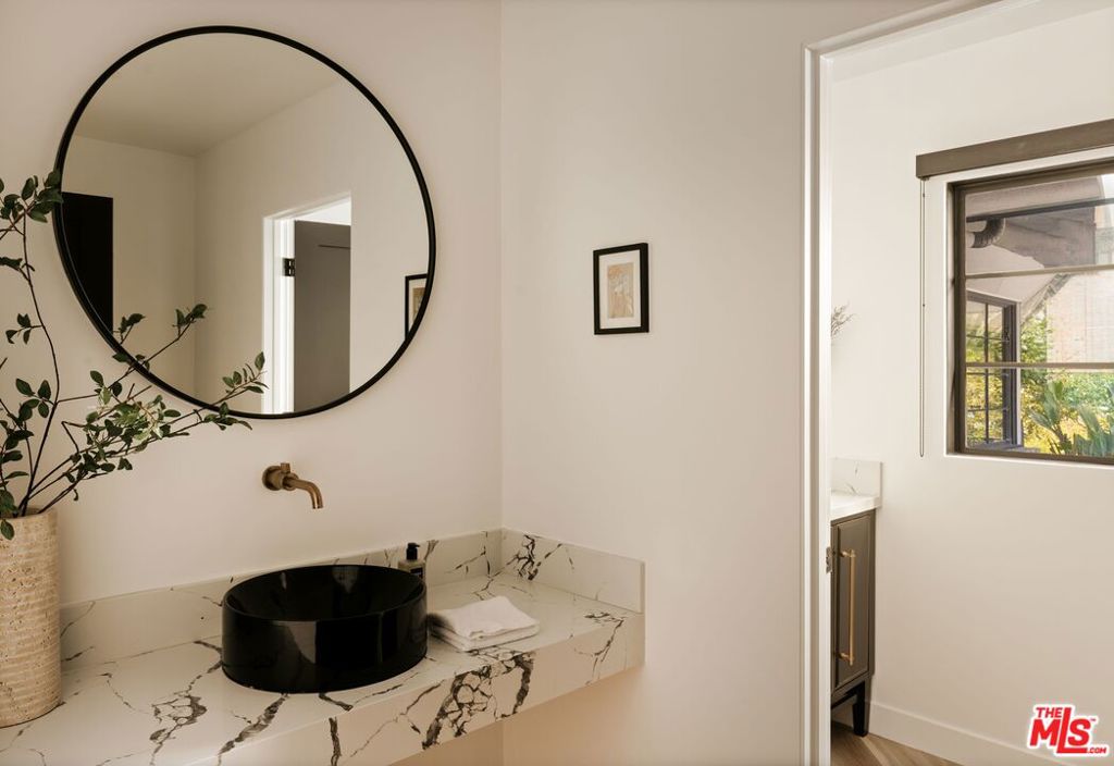 10122 Sunbrook Drive Property Photo 16