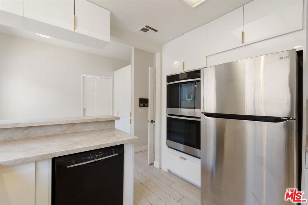 432 S Hamel Road 201 Property Photo 8