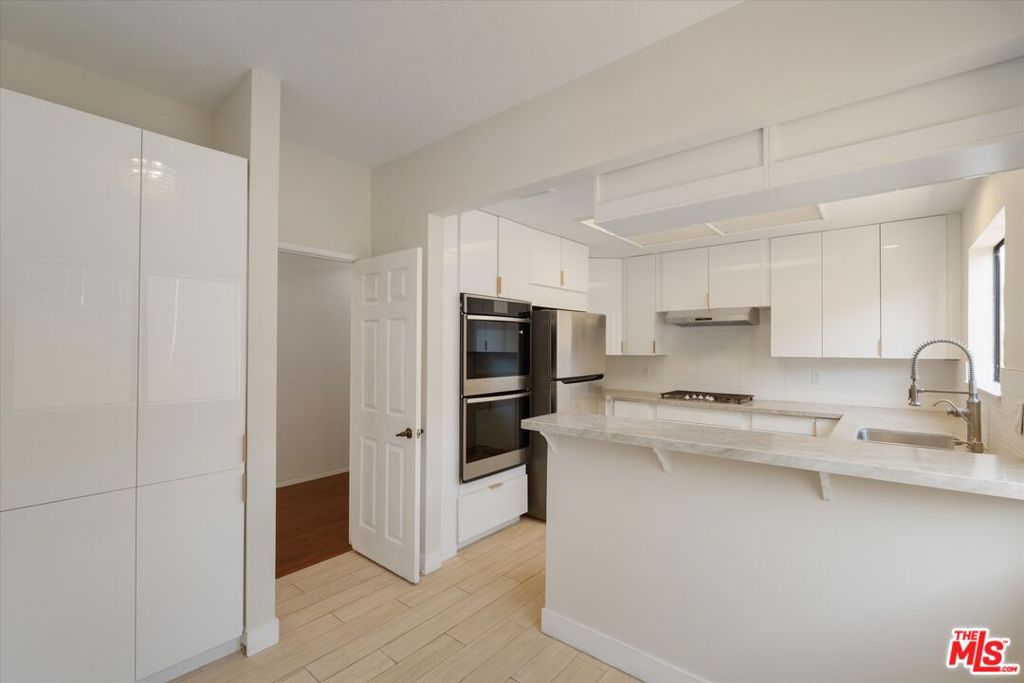 432 S Hamel Road 201 Property Photo 10