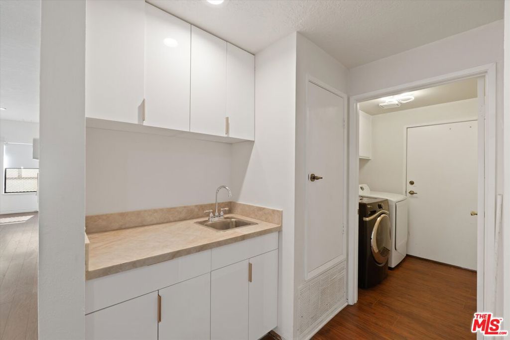 432 S Hamel Road 201 Property Photo 16
