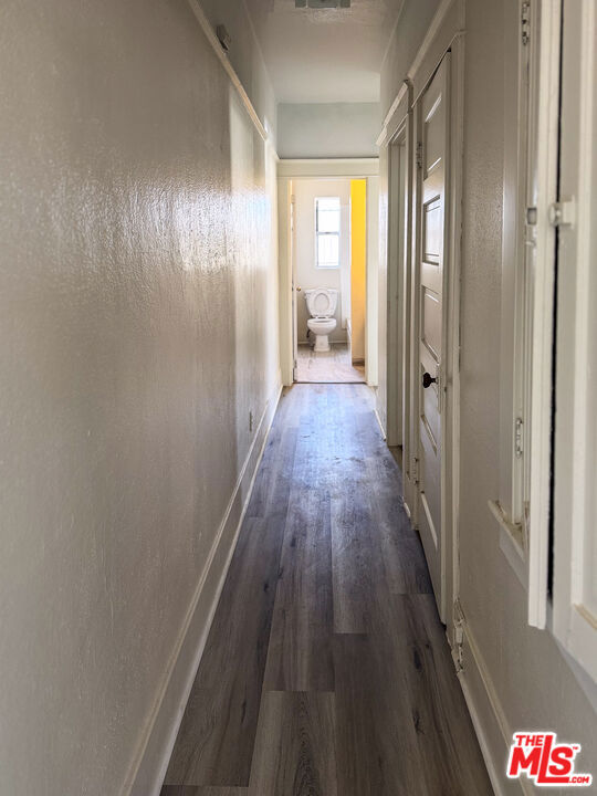 624 E 49th Street Property Photo 10
