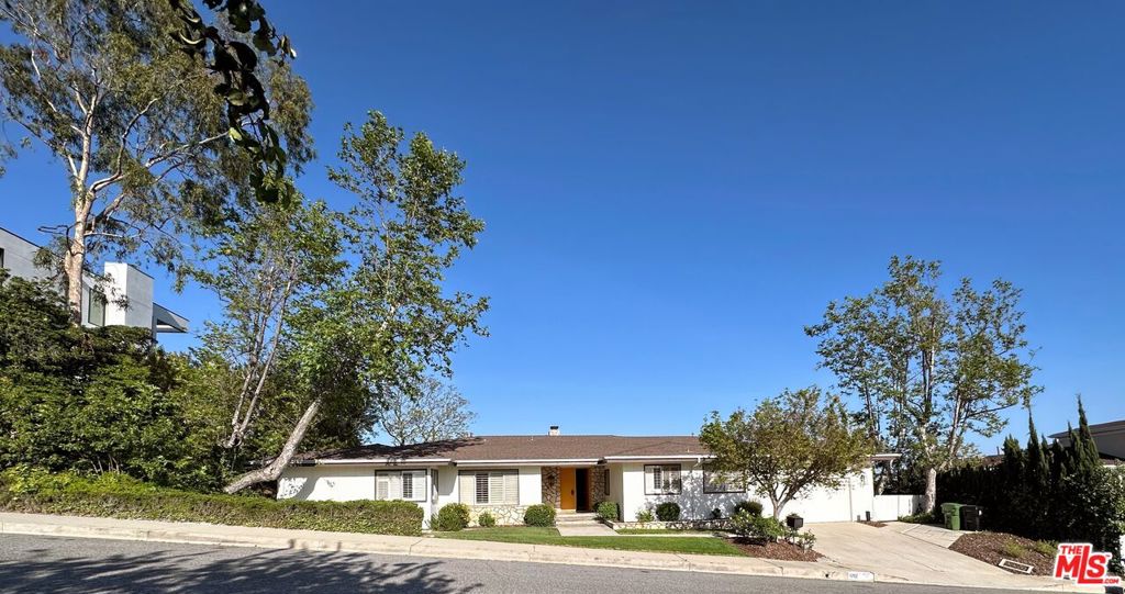 1212 Roberto Lane Property Photo 1