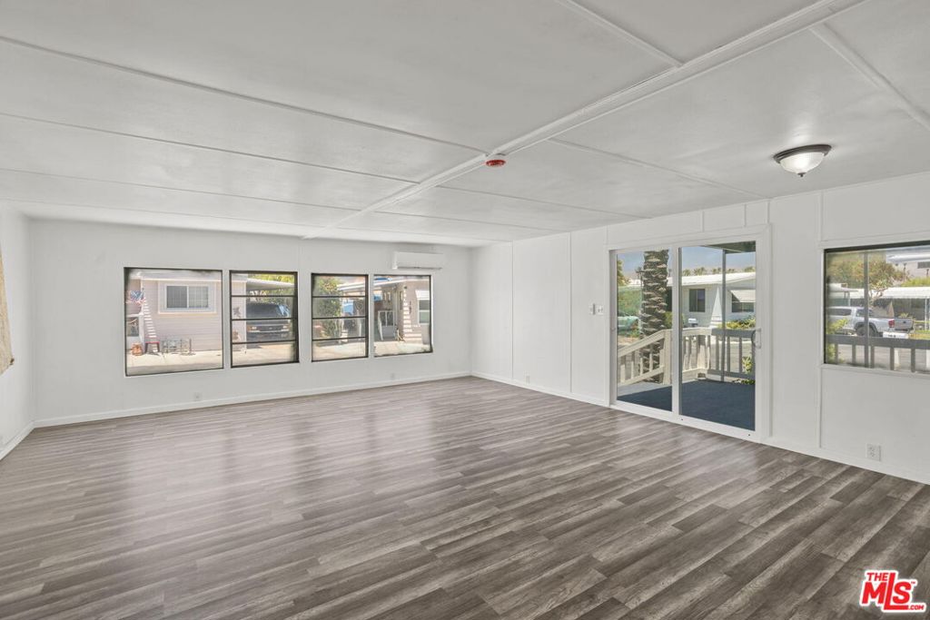 80870 Highway 111 Property Photo 6