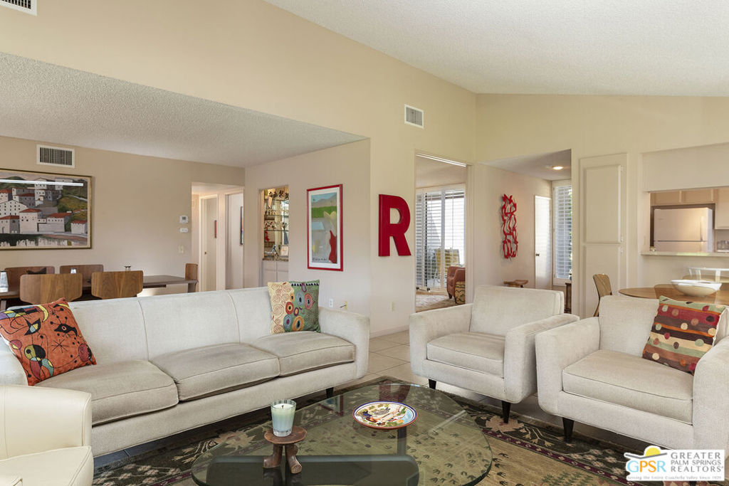 1125 S La Verne Way Property Photo 6