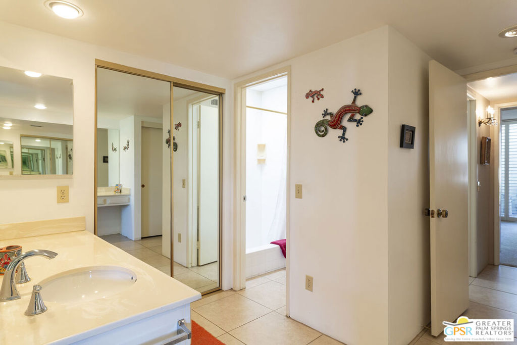 1125 S La Verne Way Property Photo 20