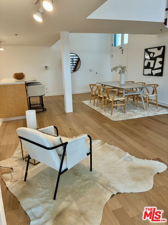 615 Hampton Drive C101 Property Photo 6