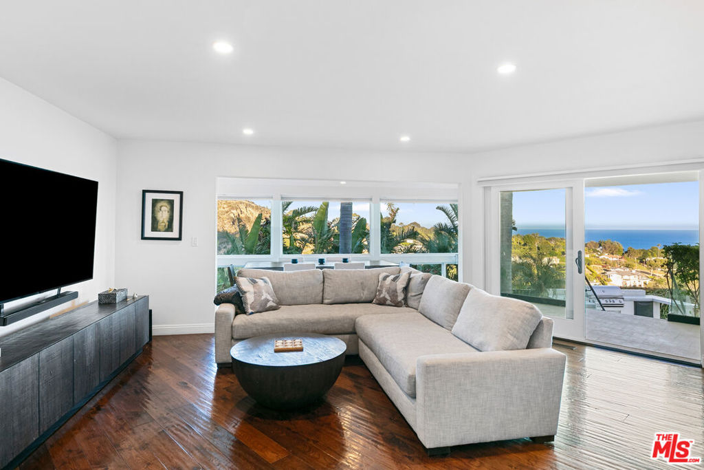 6311 Tantalus Drive Property Photo 16